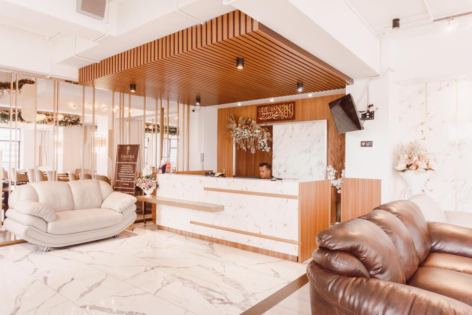 Fahira Hotel Syariah 武吉丁宜 外观 照片